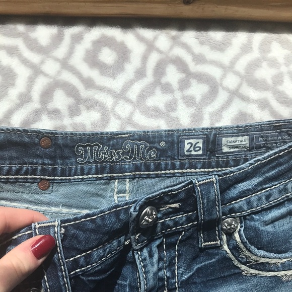 Sold - Picture 3 of 3